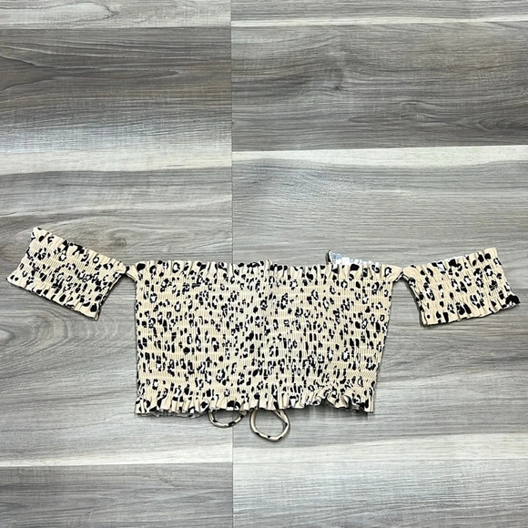 Xhilaration crop top size small - Picture 2 of 6